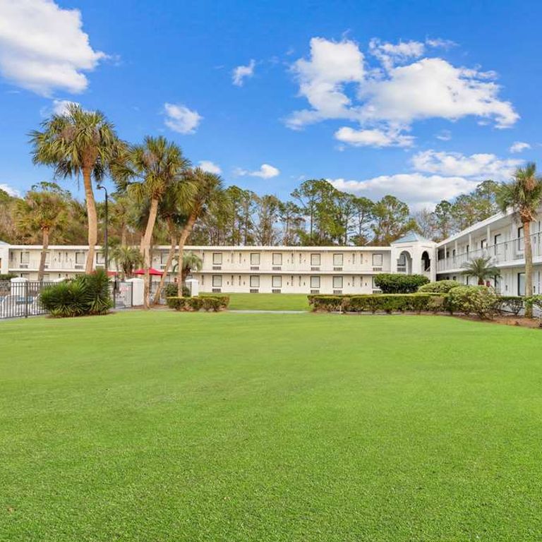 Baymont by Wyndham Jacksonville Airport