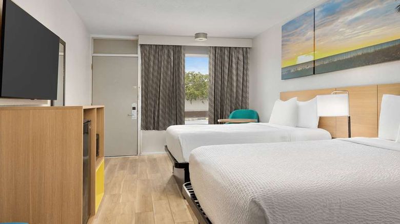 <b>Days Inn Lake City I-75 Room</b>. Images powered by <a href="https://iceportal.shijigroup.com/" title="IcePortal" target="_blank">IcePortal</a>.