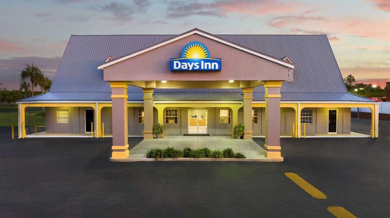 <b>Days Inn Lake City I-75 Exterior</b>. Images powered by <a href="https://iceportal.shijigroup.com/" title="IcePortal" target="_blank">IcePortal</a>.
