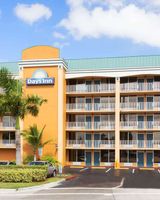Days Inn by Wyndham-Oakland Park Airport