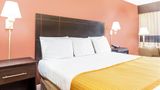 Days Inn by Wyndham-Oakland Park Airport Room