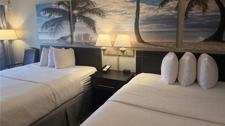 <b>Days Inn by Wyndham-Oakland Park Airport Room</b>. Images powered by <a href="https://iceportal.shijigroup.com/" title="IcePortal" target="_blank">IcePortal</a>.