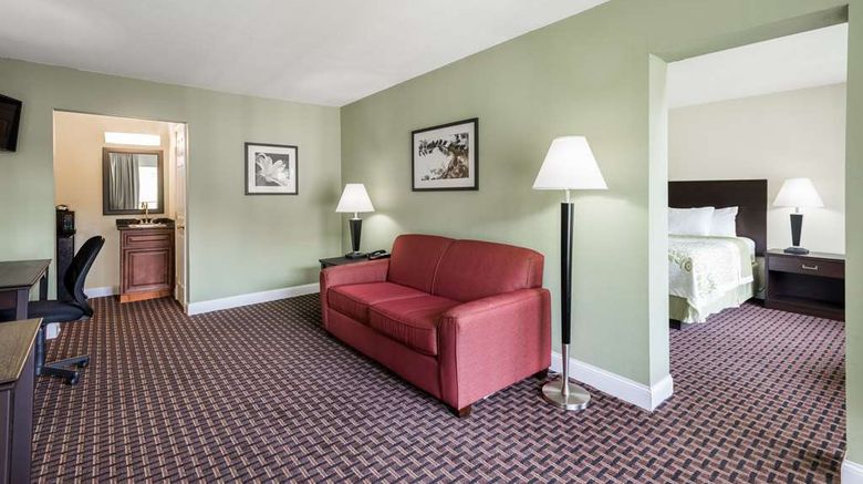 <b>Days Inn Jellico - Tennessee State Line Suite</b>. Images powered by <a href="https://iceportal.shijigroup.com/" title="IcePortal" target="_blank">IcePortal</a>.