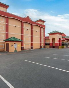 Baymont by Wyndham Orlando North Millenia