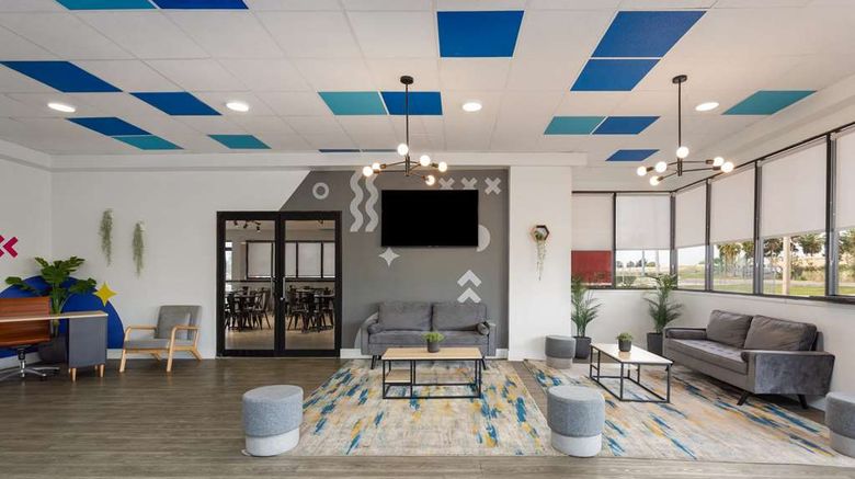 <b>Baymont by Wyndham Orlando North Millenia Lobby</b>. Images powered by <a href="https://iceportal.shijigroup.com/" title="IcePortal" target="_blank">IcePortal</a>.