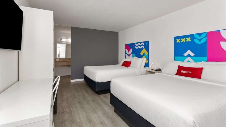 <b>Baymont by Wyndham Orlando North Millenia Room</b>. Images powered by <a href="https://iceportal.shijigroup.com/" title="IcePortal" target="_blank">IcePortal</a>.