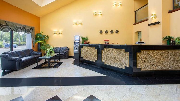 Days Inn Hillsborough Lobby