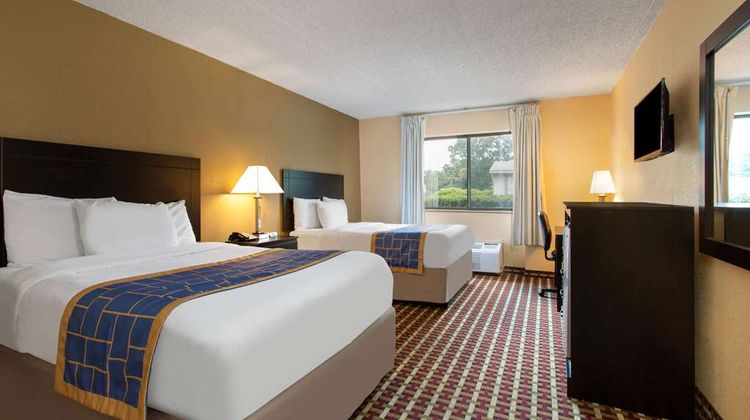 Days Inn Hillsborough Room
