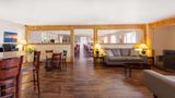 Baymont by Wyndham Manistee Lobby