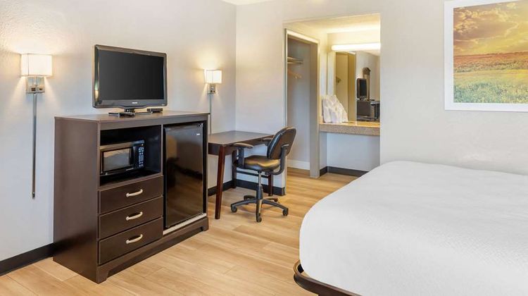 Days Inn Wrightstown Room