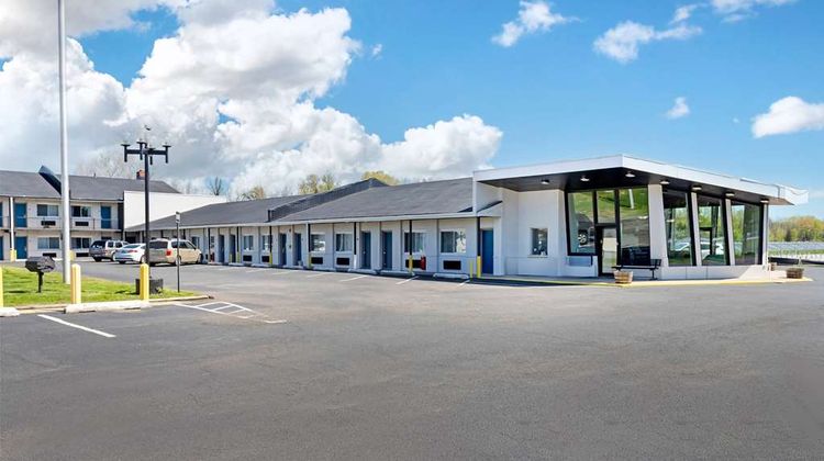 Days Inn Wrightstown Exterior