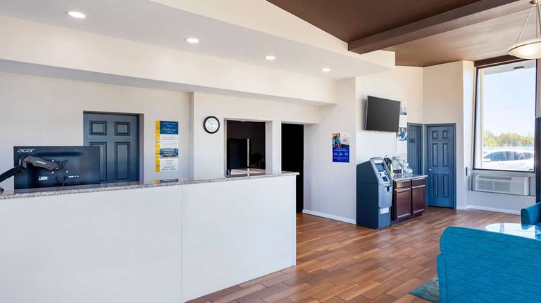 <b>Days Inn Wrightstown Lobby</b>. Images powered by <a href="https://iceportal.shijigroup.com/" title="IcePortal" target="_blank">IcePortal</a>.