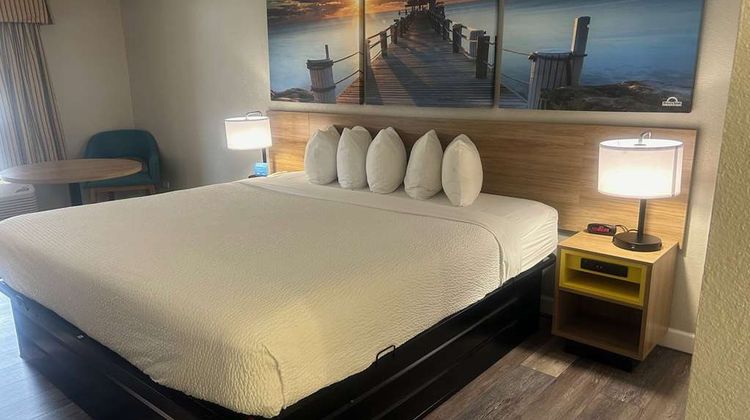 Days Inn Port Charlotte Room