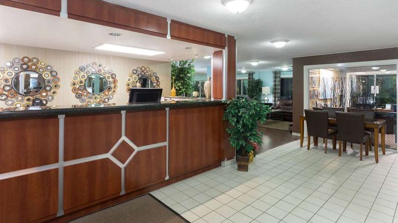 <b>Days Inn Port Charlotte Lobby</b>. Images powered by <a href="https://iceportal.shijigroup.com/" title="IcePortal" target="_blank">IcePortal</a>.
