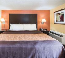 Days Inn Joplin Room