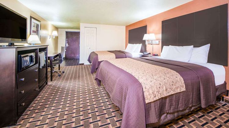 Days Inn Joplin Room