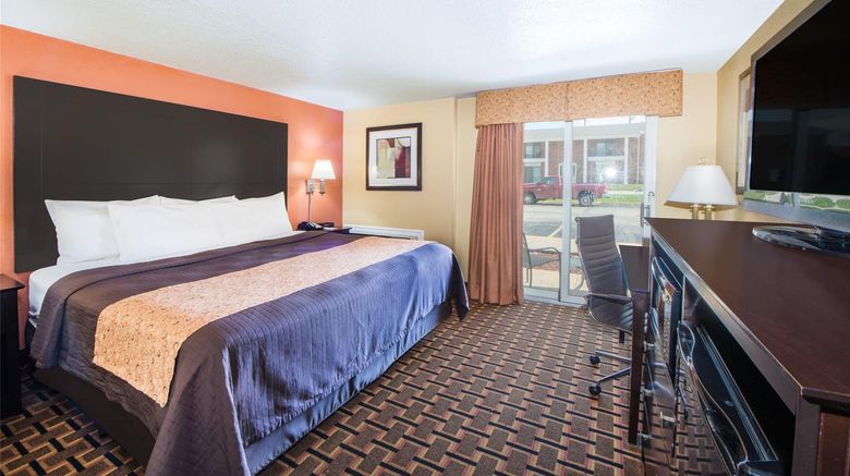 <b>Days Inn Joplin Room</b>. Images powered by <a href="https://iceportal.shijigroup.com/" title="IcePortal" target="_blank">IcePortal</a>.