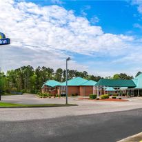 Days Inn Petersburg- Fort Lee/South