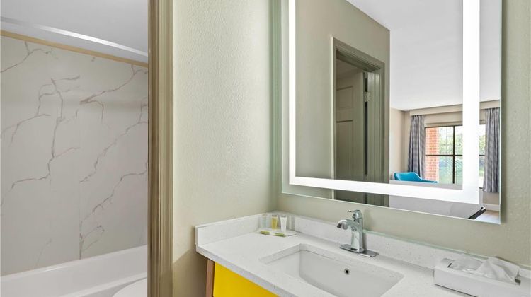 Days Inn Petersburg- Fort Lee/South Room