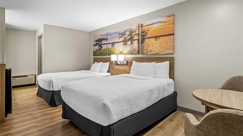 <b>Days Inn by Wyndham Valdosta I-75 Room</b>. Images powered by <a href="https://iceportal.shijigroup.com/" title="IcePortal" target="_blank">IcePortal</a>.