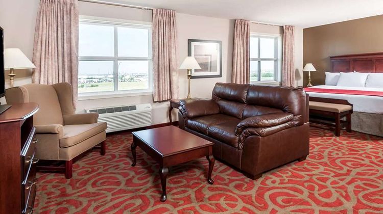Ramada Limited Sherwood Park Suite