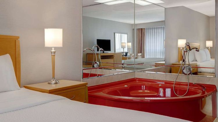 Days Inn Niagara Falls near The Falls Suite