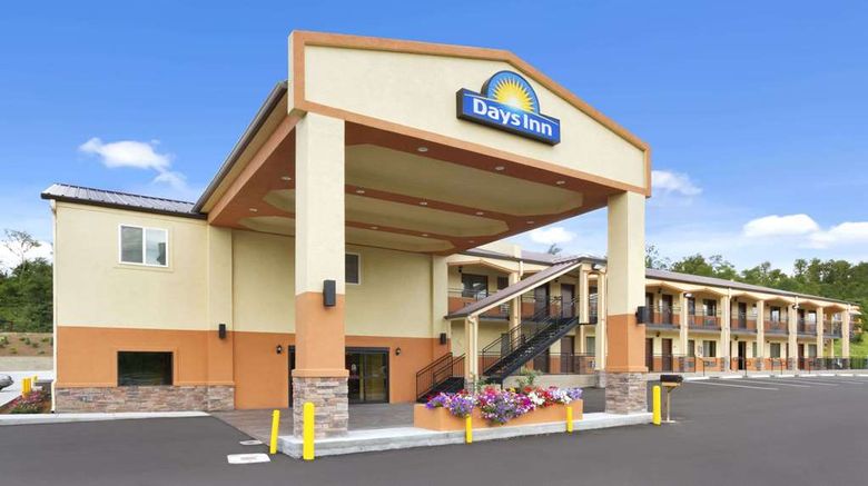 <b>Days Inn by Wyndham, Fultondale Exterior</b>. Images powered by <a href="https://iceportal.shijigroup.com/" title="IcePortal" target="_blank">IcePortal</a>.