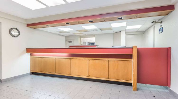 Days Inn Harrisburg  North Lobby