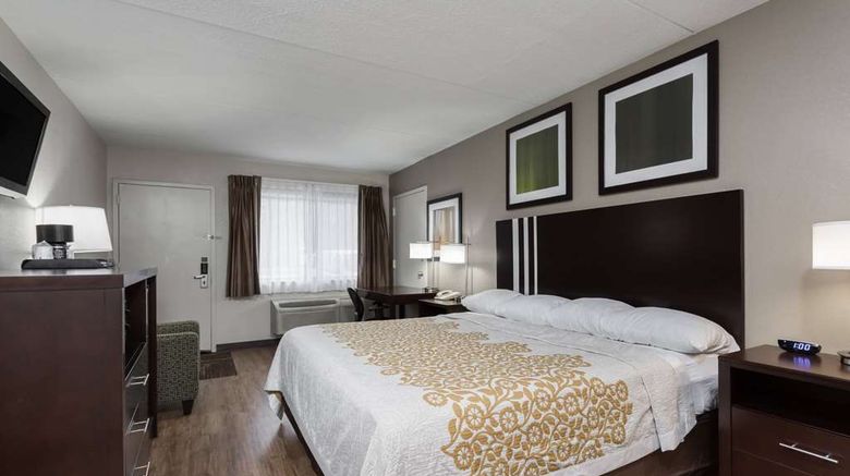 <b>Days Inn Harrisburg  North Room</b>. Images powered by <a href="https://iceportal.shijigroup.com/" title="IcePortal" target="_blank">IcePortal</a>.