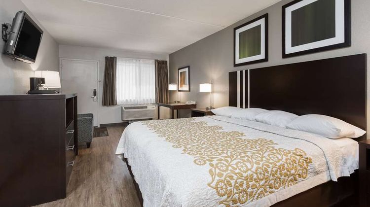 Days Inn Harrisburg  North Room