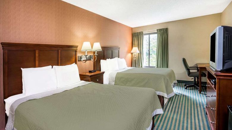 <b>Days Inn Westminster Room</b>. Images powered by <a href="https://iceportal.shijigroup.com/" title="IcePortal" target="_blank">IcePortal</a>.