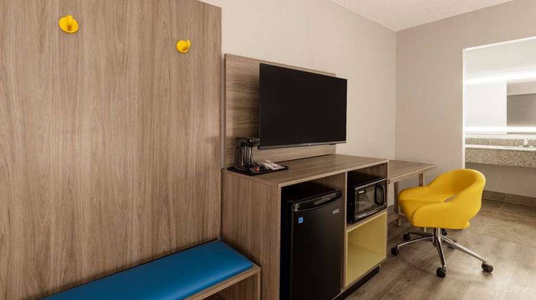 <b>Days Inn Mooresville/Lake Norman Room</b>. Images powered by <a href="https://iceportal.shijigroup.com/" title="IcePortal" target="_blank">IcePortal</a>.