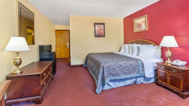 <b>Days Inn Scranton PA Room</b>. Images powered by <a href="https://iceportal.shijigroup.com/" title="IcePortal" target="_blank">IcePortal</a>.