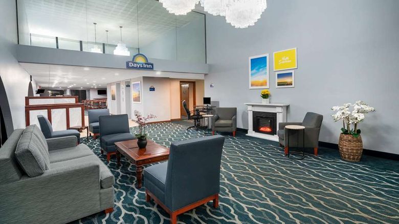 <b>Days Inn Scranton PA Lobby</b>. Images powered by <a href="https://iceportal.shijigroup.com/" title="IcePortal" target="_blank">IcePortal</a>.
