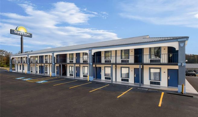 Days Inn Cleveland TN Exterior