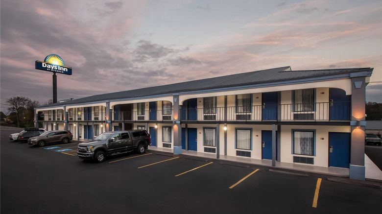 <b>Days Inn Cleveland TN Exterior</b>. Images powered by <a href="https://iceportal.shijigroup.com/" title="IcePortal" target="_blank">IcePortal</a>.