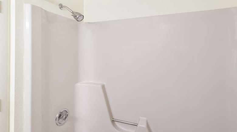 <b>Ramada by Wyndham Groton Room</b>. Images powered by <a href="https://iceportal.shijigroup.com/" title="IcePortal" target="_blank">IcePortal</a>.