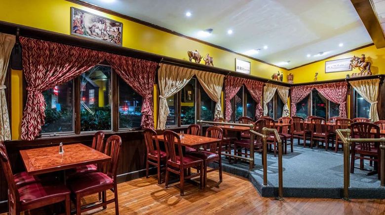 <b>Ramada by Wyndham Groton Restaurant</b>. Images powered by <a href="https://iceportal.shijigroup.com/" title="IcePortal" target="_blank">IcePortal</a>.