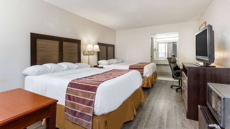 <b>Days Inn & Suites Rocky Mount Room</b>. Images powered by <a href="https://iceportal.shijigroup.com/" title="IcePortal" target="_blank">IcePortal</a>.