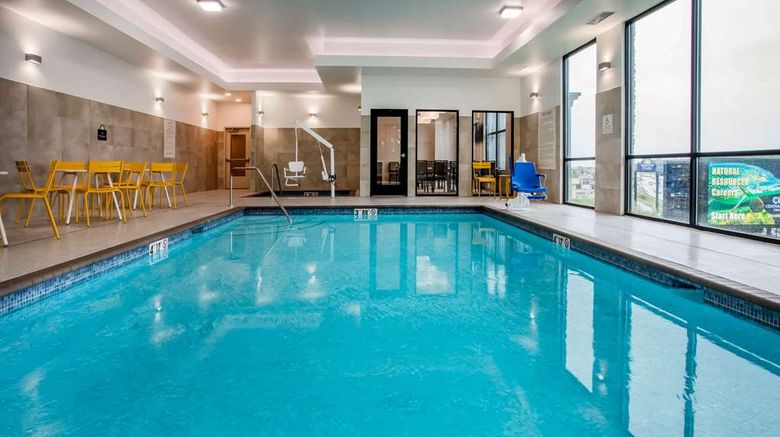 <b>Days Inn Duluth/by Miller Hill Mall Pool</b>. Images powered by <a href="https://iceportal.shijigroup.com/" title="IcePortal" target="_blank">IcePortal</a>.