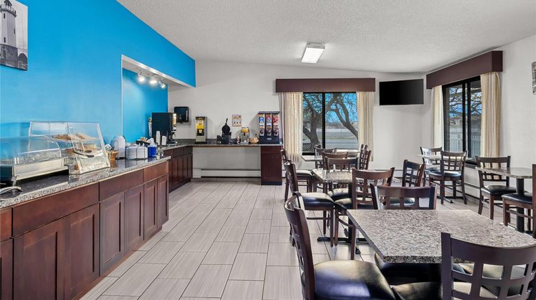 <b>Days Inn Fond du Lac Restaurant</b>. Images powered by <a href="https://iceportal.shijigroup.com/" title="IcePortal" target="_blank">IcePortal</a>.