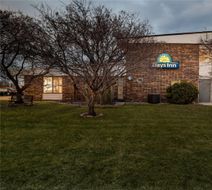Days Inn Fond du Lac Exterior