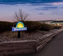 Days Inn Minot Exterior
