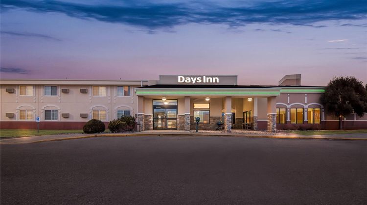 Days Inn Minot Exterior