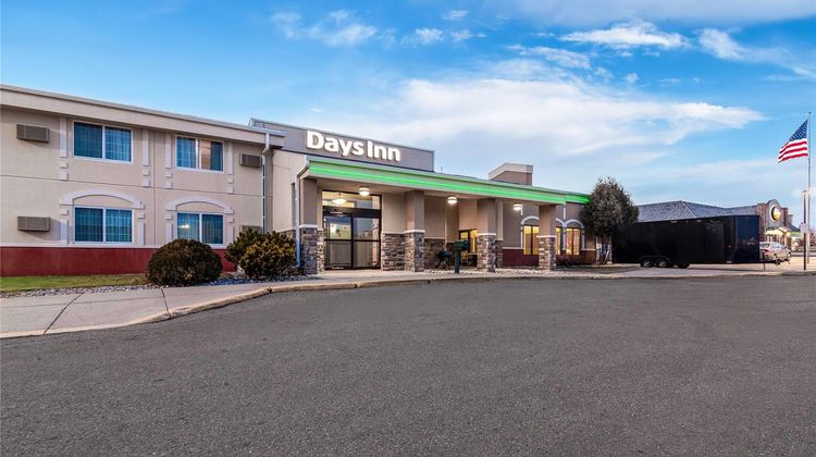 Days Inn Minot Exterior