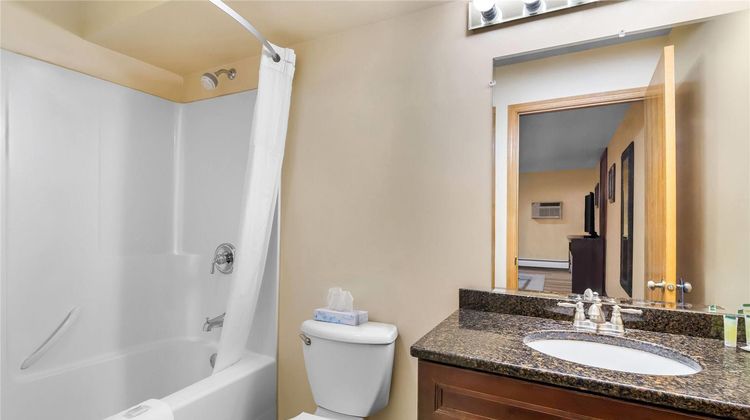 Days Inn Minot Suite