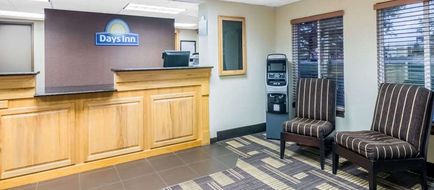 Days Inn Bismark Lobby