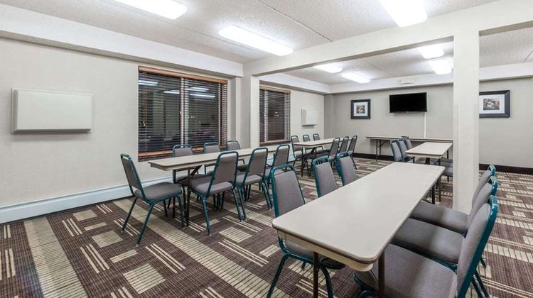 Days Inn Bismark Meeting