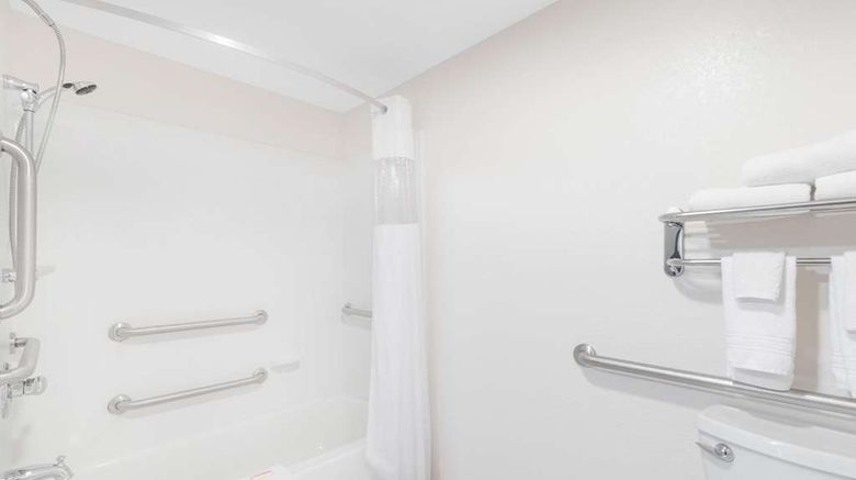 <b>Days Inn Bismark Room</b>. Images powered by <a href="https://iceportal.shijigroup.com/" title="IcePortal" target="_blank">IcePortal</a>.