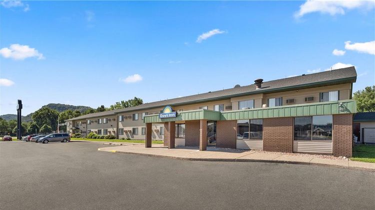 Days Inn Winona Exterior